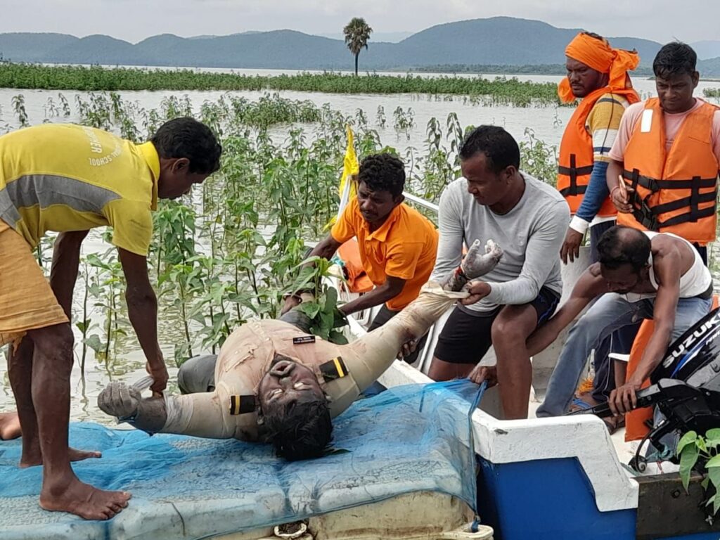 Missing Aircraft: आज मिला लापता ट्रेनी पायलट का शव, चांडिल डैम में सर्च ऑपरेशन चला रही है नेवी की टीम 16