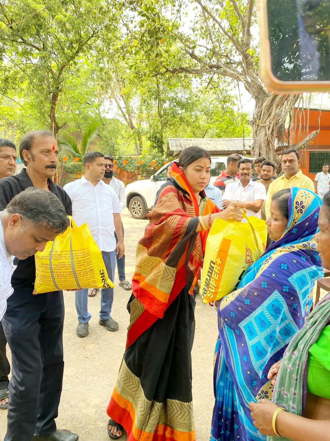 Purnima Sahu: देव नगर गांधी आश्रम जल हादसे में विधायक पूर्णिमा साहू ने पहुंचाई राहत 15
