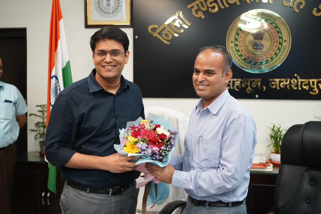 New DC: कर्ण सत्यार्थी ने संभाला पदभार, पूर्वी सिंहभूम को मिला नया उपायुक्त 14