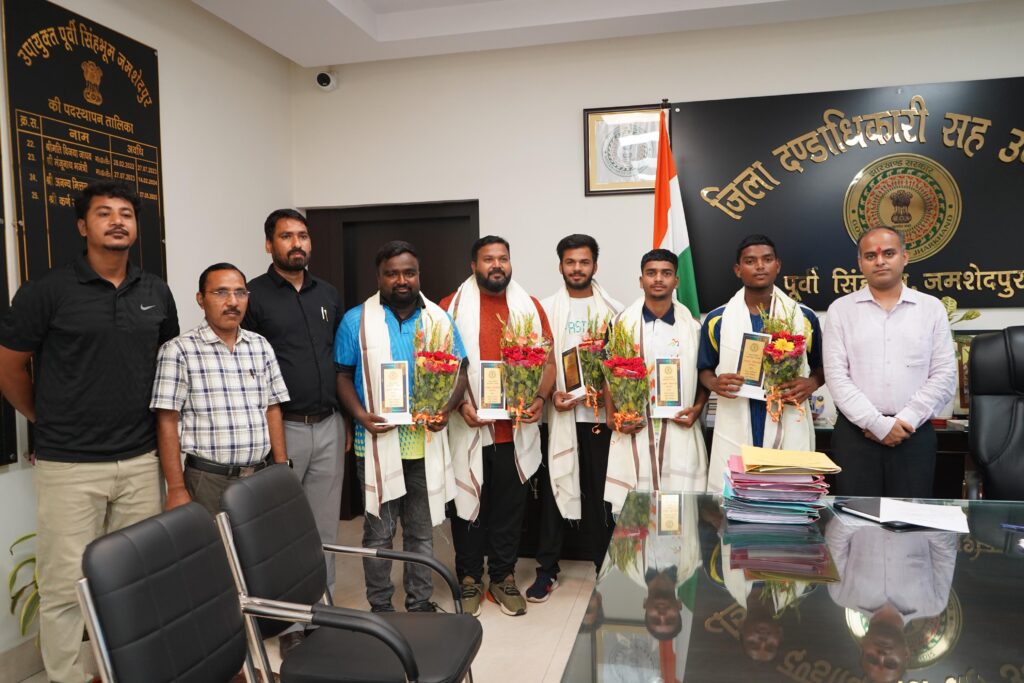 Olympic Day 2025:पूर्वी सिंहभूम में फुटबॉल, तीरंदाजी और वॉलीबॉल मुकाबलों से सजा ओलंपिक उत्सव 14