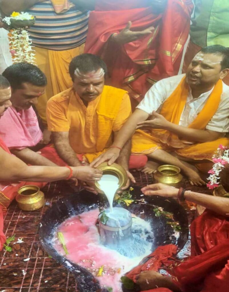 Shravani Mela: बासुकीनाथ क्षेत्र में आज श्रावणी मेला शुरू‚ कांवड़िये उमड़े शिवगंगा तट पर 16