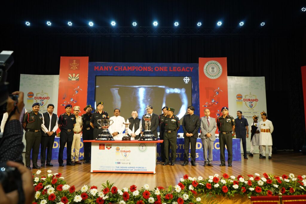 Durand Cup Jamshedpur: ट्रॉफी यात्रा ने शहर को उत्साह और गर्व से भर दिया, खेल संस्कृति को नई उड़ान मिली 15