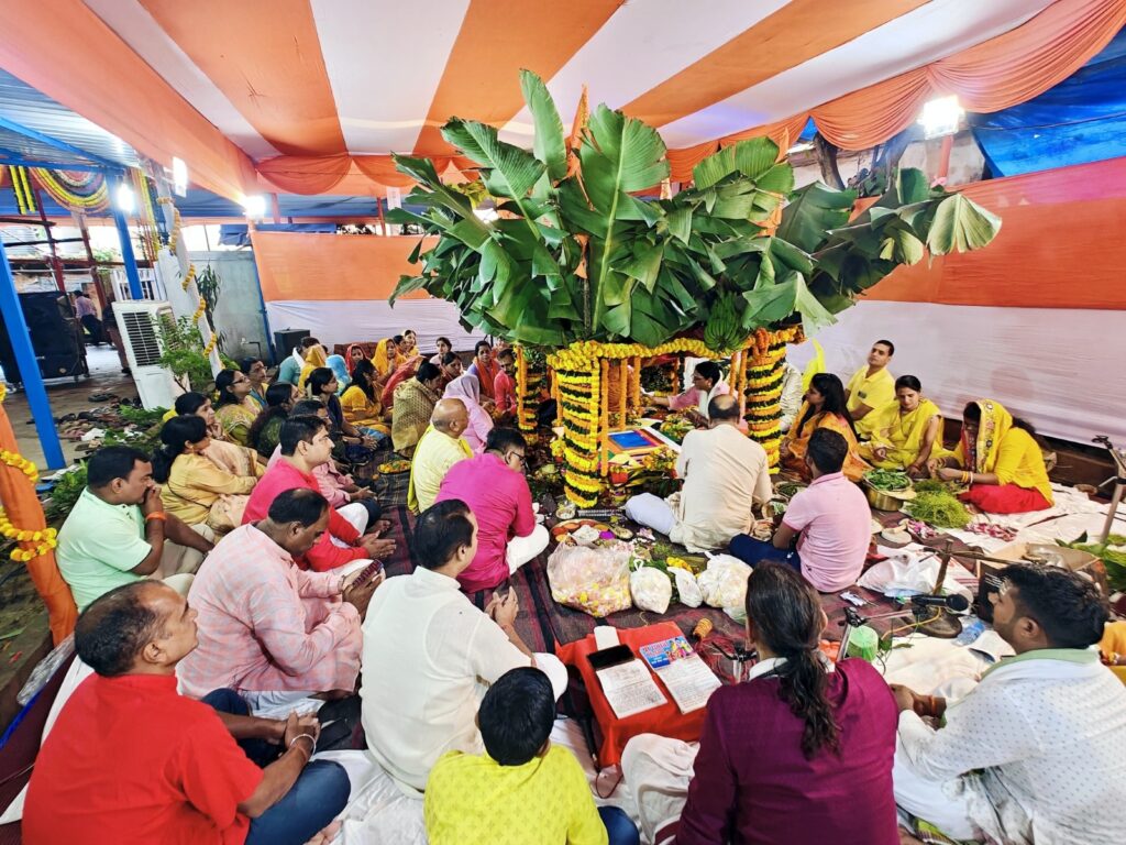 Ramarcha Puja Jamshedpur: जमशेदपुर में विधि-विधान से मनाई गई 25वीं रामार्चा पूजा, विधायक सरयू राय बने यजमान, शुक्रवार को मिलेगा महाप्रसाद 16