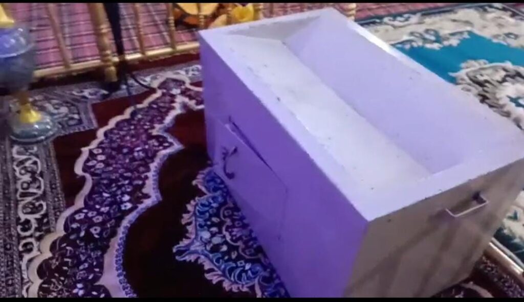 Gurudwara Theft Caught:दानपेटी से उड़ाए 45 हजार‚ गुरुद्वारा में घुसे चोर 16