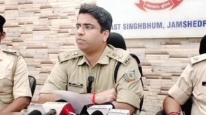 Durga Puja Security: पूजा पंडालों में दिखेंगी सिविल ड्रेस में महिला जवान‚ हर गतिविधि पर रखेंगी नजर