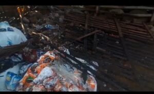 Sidgora Market Fire: रात में अचानक भड़की आग‚ छह दुकाने जलकर खाक