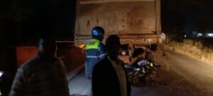 Seraikela Accident:अंधेरे में खड़े हाइवा से टकराई बाइक‚ जिले में सुरक्षा मानकों पर उठे सवाल
