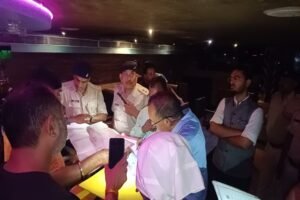 Jamshedpur News: त्योहारों से पहले जमशेदपुर के बार-रेस्टोरेंट की जांच तेज, लाइसेंस और फायर सेफ्टी पर फोकस