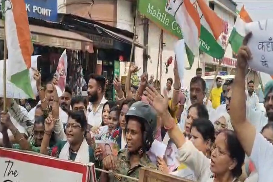 Jamshedpur News: जेएनयू मामले पर जमशेदपुर में भाजपा-कांग्रेस भिड़े, पत्थरबाजी में भाजपा कार्यकर्ता घायल Jamshedpur News: जेएनयू मामले पर जमशेदपुर में भाजपा-कांग्रेस भिड़े, पत्थरबाजी में भाजपा कार्यकर्ता घायल