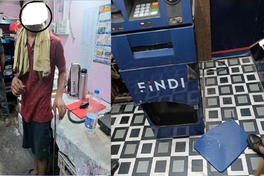 Jamshedpur News: हरहरगुट्टू में ATM तोड़ रहा था युवक, गश्ती पुलिस ने मौके पर पकड़ा