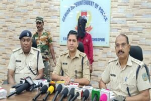 Jamshedpur Crime News: बर्मामाइंस में देसी कट्टा और 5 गोलियों के साथ युवक गिरफ्तार