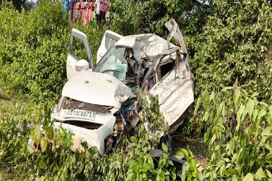 West Singhbhum News: हाटगम्हरिया में भीषण सड़क हादसा, एक ही परिवार के 3 लोगों की मौत, 2 गंभीर