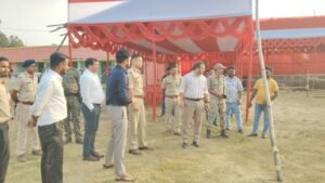 Saraikela News: कपाली में दुर्गा पूजा को लेकर DC-SP अलर्ट, पंडालों का किया निरीक्षण, सुरक्षा के सख्त निर्देश Saraikela News: कपाली में दुर्गा पूजा को लेकर DC-SP अलर्ट, पंडालों का किया निरीक्षण, सुरक्षा के सख्त निर्देश