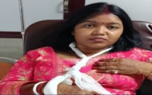 Adityapur News: आदित्यपुर मेले में बड़ा हादसा, 30 फीट ऊंचाई से गिरी महिला, गंभीर रूप से घायल