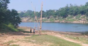 Adityapur News: आदित्यपुर में प्रतिमा विसर्जन घाटों की तैयारी बदहाल, उपायुक्त के निर्देश के बाद भी सुस्त है नगर निगम