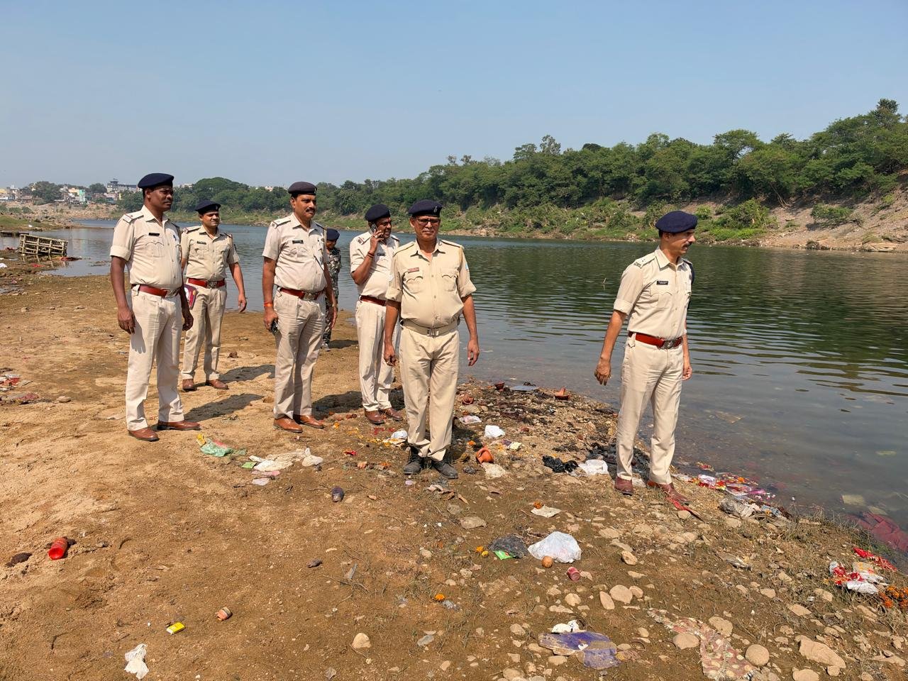 Adityapur News: आदित्यपुर में छठ पूजा-2026 की तैयारी तेज, विभिन्न घाटों का निरीक्षण कर सुरक्षा व्यवस्था पर हुई चर्चा