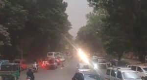 Jamshedpur News: जमशेदपुर में तूफान का असर ; दोपहर में छाया अंधेरा, तेज हवाओं के साथ झमाझम बारिश, 28-29 अक्टूबर को हाई अलर्ट