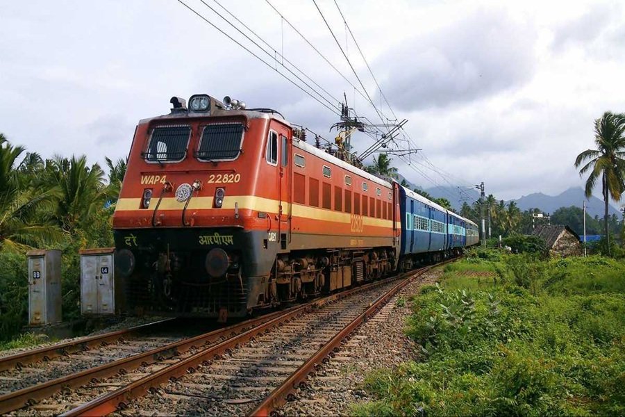 Dhanbad Train Cancelled: धनबाद रेलखंड पर 11 अक्टूबर को ट्रेनों के परिचालन में बदलाव, 4 पैसेंजर ट्रेनें रद्द